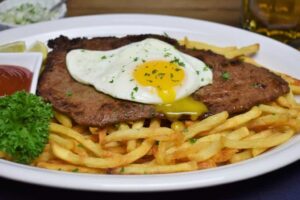 Bistec a Caballo Completa